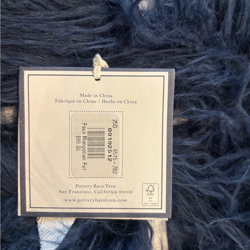 Pottery Barn‎ Dorm Faux Mongolian Fur Throw - Picture 3 of 4